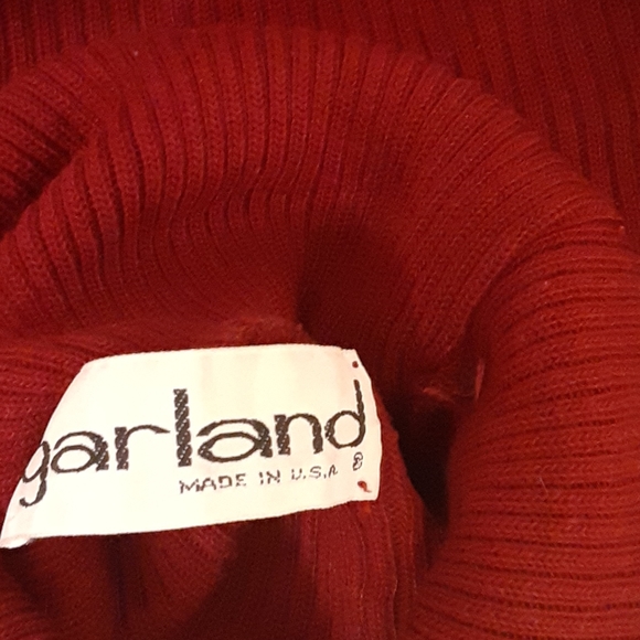 Set of 3 turtleneck bundle- navy, gray, red - Picture 3 of 6